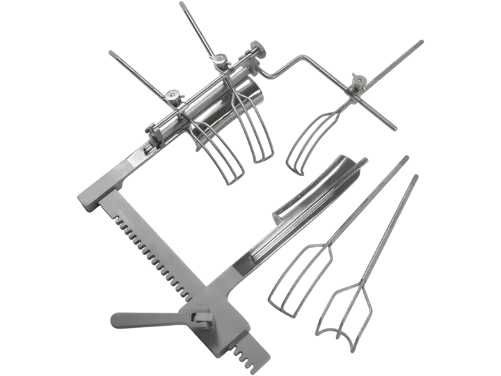 Cardiovascular retractor set with ratcheted sternal frame, mitral valve blades and vein hooks