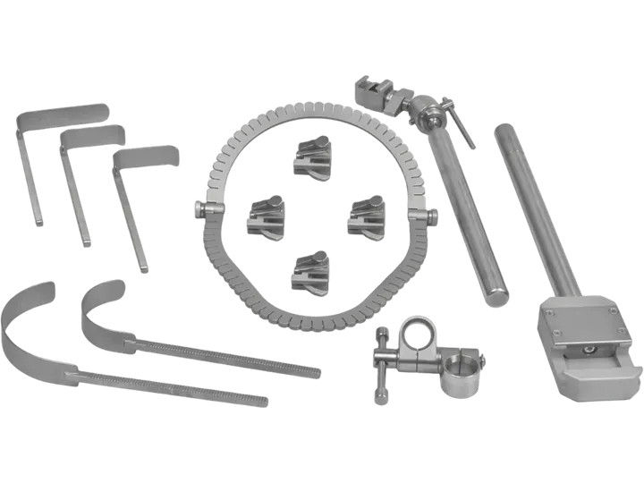 Obstetrics and gynecology retractor system with oval ring frame, pelvic blades, clamps and table post